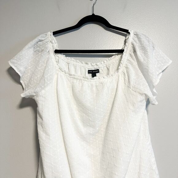 Lane Bryant White Eyelet Embroidered Short Sleeve Blouse Top NWT Size 14/16 - Picture 4 of 12